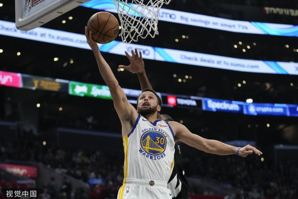 球迷们对他 球迷们对他